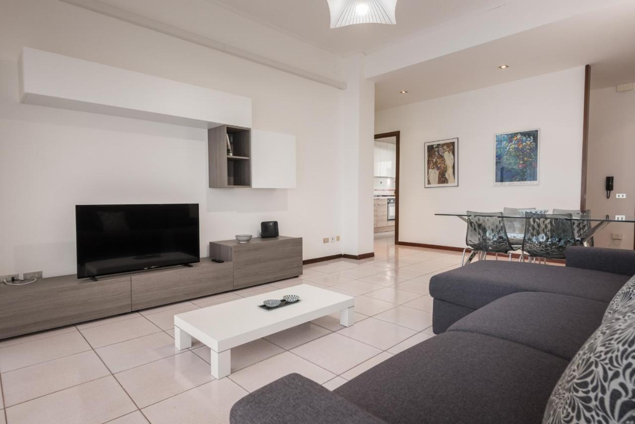 شقة Flats4Rent Lucia فيرونا المظهر الخارجي الصورة